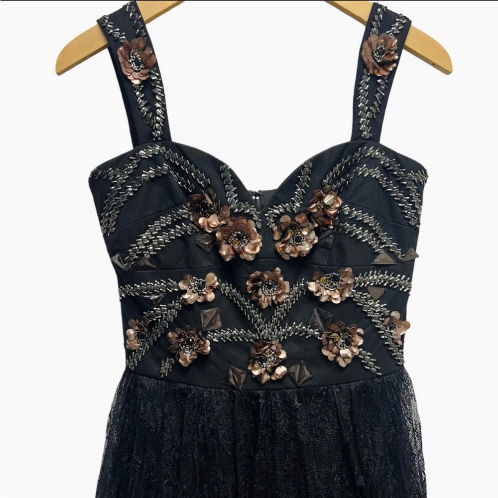 NWT Marchesa Notte Black Dress with Embroidery size 6
